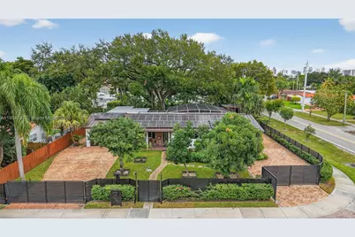 19901 NE 21st Ave, Miami, FL 33179 - Photo 40