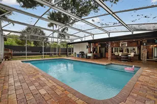 19901 NE 21st Ave, Miami, FL 33179 - Photo 32