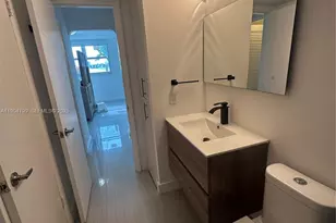 3000 Marcos Dr, Aventura, FL 33160 - Photo 10