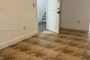 1043 NW 2nd St, Miami, FL 33128 - Photo 8