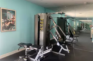 18101 NW 68th Ave, Hialeah, FL 33015 - Photo 22