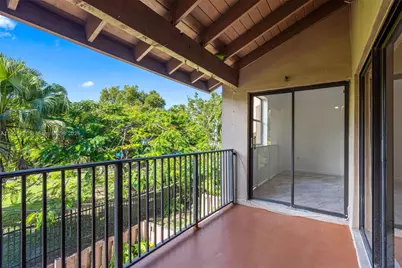 330 W Park Dr #203-10, Miami, FL 33172 - Photo 24