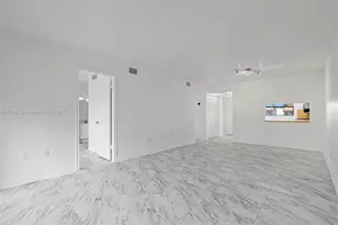 330 W Park Dr, Miami, FL 33172 - Photo 10