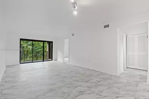 330 W Park Dr, Miami, FL 33172 - Photo 8