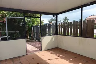 12059 SW 10th St, Miami, FL 33184 - Photo 14