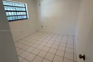 12059 SW 10th St, Miami, FL 33184 - Photo 10