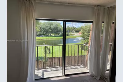 157 Heritage Way, West Palm Beach, FL 33407 - Photo 10