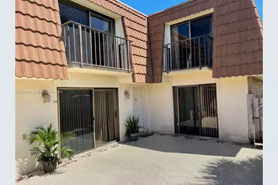 157 Heritage Way, West Palm Beach, FL 33407 - Photo 2