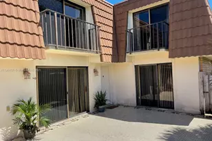 157 Heritage Way, West Palm Beach, FL 33407 - Photo 2