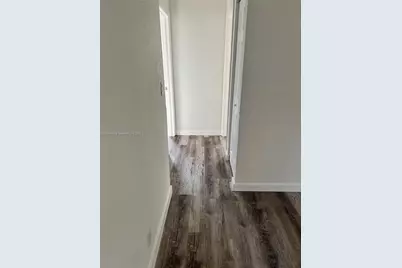 1051 NW 27th Ave, Fort Lauderdale, FL 33311 - Photo 10