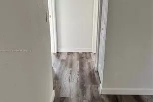 1051 NW 27th Ave, Fort Lauderdale, FL 33311 - Photo 10