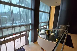 900 Biscayne Blvd, Miami, FL 33132 - Photo 2