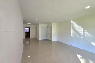 7520 SW 82nd St, Miami, FL 33143 - Photo 4