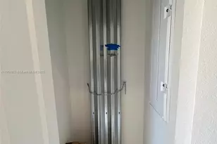 875 NE 211th St, Miami, FL 33179 - Photo 20