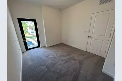 875 NE 211th St #0, Miami, FL 33179 - Photo 14