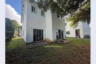 342 NE 31 Av, Homestead, FL 33033 - Photo 4