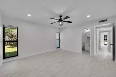 4603 King Palm Dr, Tamarac, FL 33319 - Photo 8