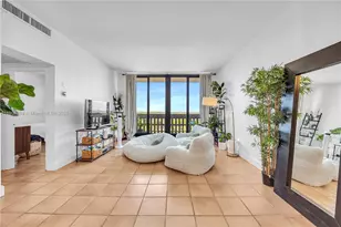 90 Edgewater Dr, Coral Gables, FL 33133 - Photo 8