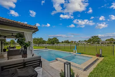 8152 NW 78th St, Tamarac, FL 33321 - Photo 34