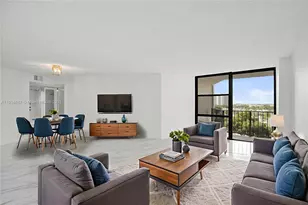 1000 Parkview Dr, Hallandale Beach, FL 33009 - Photo 4