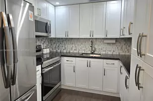 1401 SW 135th Terrace, Pembroke Pines, FL 33027 - Photo 12