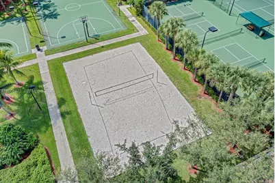 9042 Dupont Pl, Wellington, FL 33414 - Photo 14