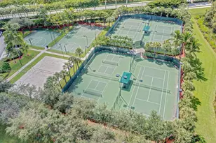 9042 Dupont Pl, Wellington, FL 33414 - Photo 36