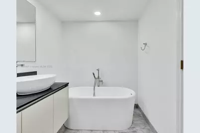 9821 E Bay Harbor Dr #302, Bay Harbor Islands, FL 33154 - Photo 32