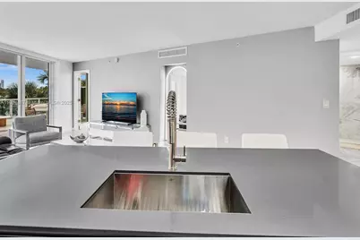 9821 E Bay Harbor Dr #302, Bay Harbor Islands, FL 33154 - Photo 8