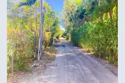 170 NW 105th St, Miami Shores, FL 33150 - Photo 34