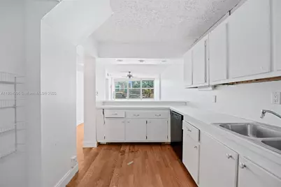 200 172nd St #108, Sunny Isles Beach, FL 33160 - Photo 18