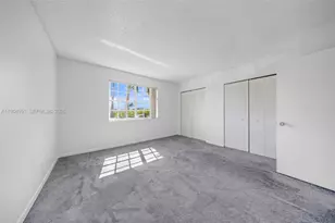 8713 SW 5th St, Pembroke Pines, FL 33025 - Photo 16