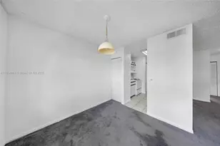 8713 SW 5th St, Pembroke Pines, FL 33025 - Photo 12