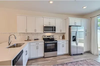 117 SW 170th Ave #117, Pembroke Pines, FL 33027 - Photo 6