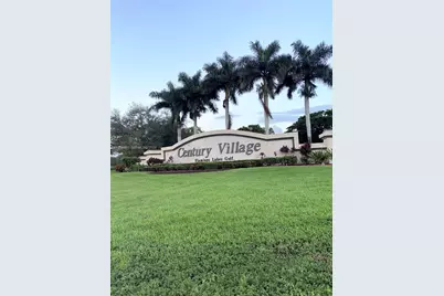 1300 SW 124th Ter #304P, Pembroke Pines, FL 33027 - Photo 2