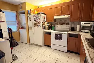 1300 SW 124th Terrace, Pembroke Pines, FL 33027 - Photo 12