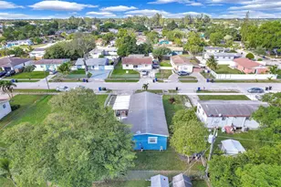 2760 NW 23rd St, Fort Lauderdale, FL 33311 - Photo 6