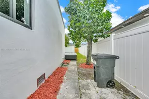 1918 Taft St, Hollywood, FL 33020 - Photo 40