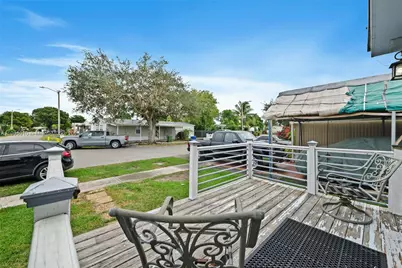 700 NW 219th Ave, Pembroke Pines, FL 33029 - Photo 22