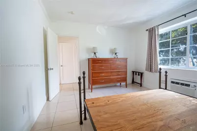 7435 Harding Ave #204A, Miami Beach, FL 33141 - Photo 6