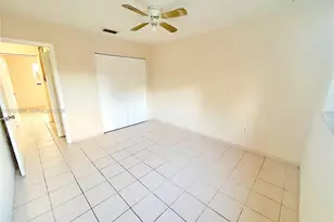 5712 W 25th Ct, Hialeah, FL 33016 - Photo 18