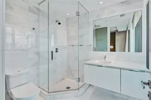 19575 Collins Ave, Sunny Isles Beach, FL 33160 - Photo 38