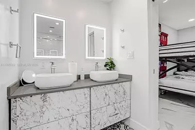 1285 NW 86th St, Miami, FL 33147 - Photo 20