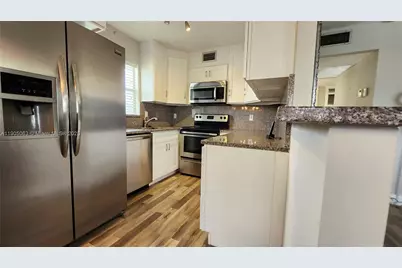 756 Flanders P #756, Delray Beach, FL 33484 - Photo 4