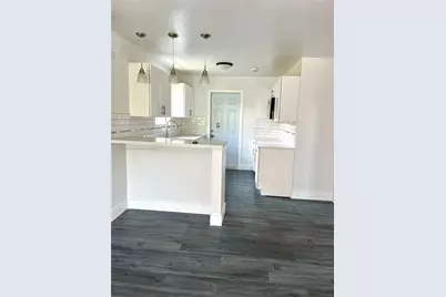 2331 NW 55th Ter, Miami, FL 33142 - Photo 2