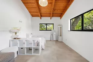 9200 NE 12th Ave, Miami Shores, FL 33138 - Photo 44