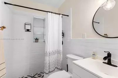 402 NW 102nd St, Miami, FL 33150 - Photo 24