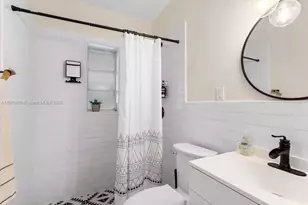 402 NW 102nd St, Miami, FL 33150 - Photo 24