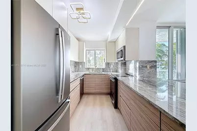 5900 Collins Ave #508, Miami Beach, FL 33140 - Photo 10