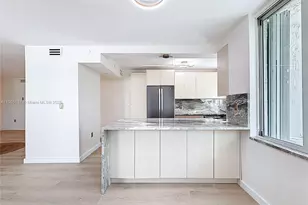 5900 Collins Ave, Miami Beach, FL 33140 - Photo 8